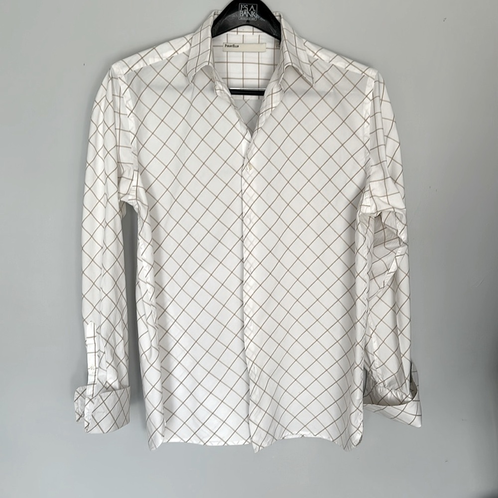 Perry Ellis dress shirt with large trendy cuff in white & gold. Large